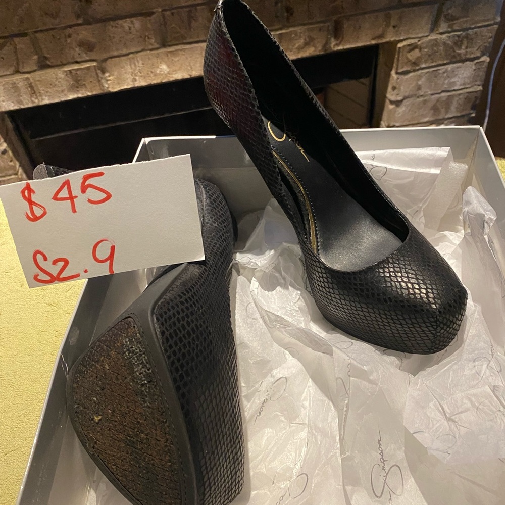 Leather heels Jessica Simpson